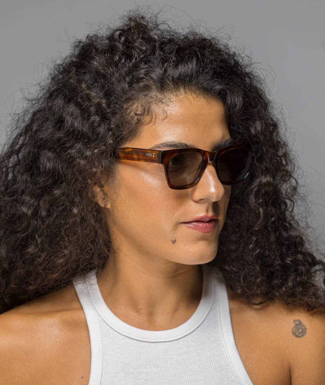 Gafas de sol cara pequeña mujer Havana light rectangulares - HUCA